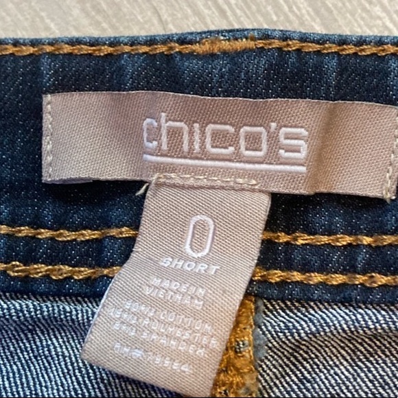 Women's 0 Chico's Jeans - Picture 2 of 2
